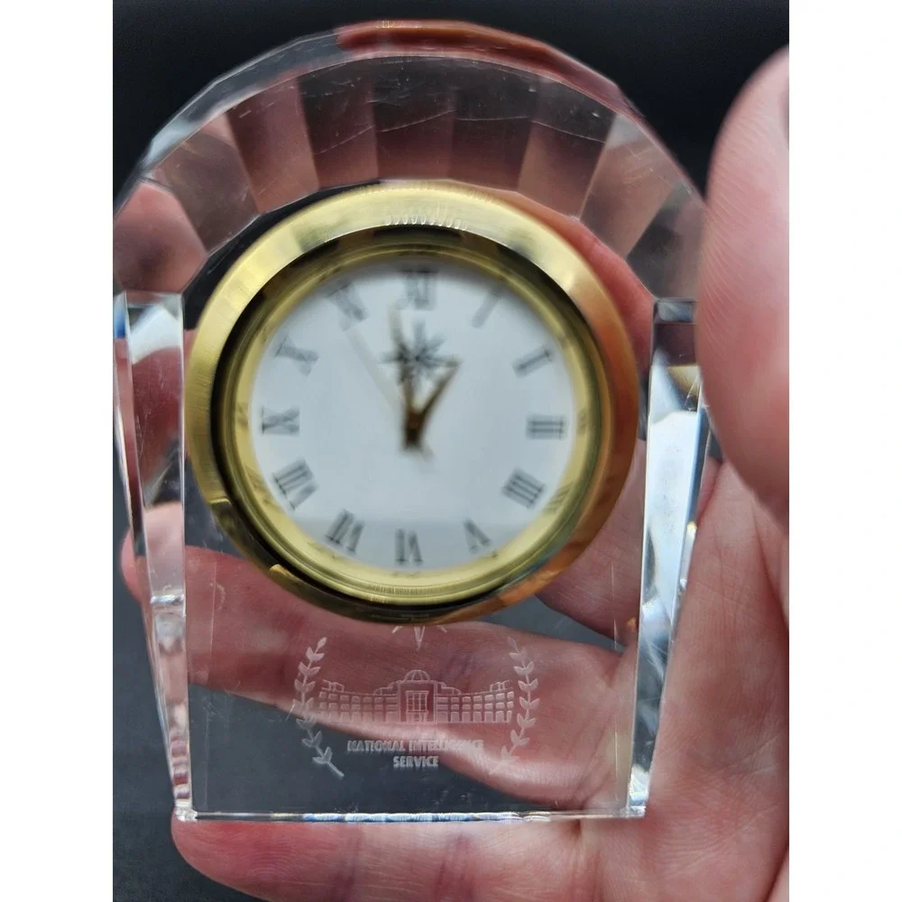 National Intelligence Service Desktop Crystal Paperweight Clock Political Govt‎